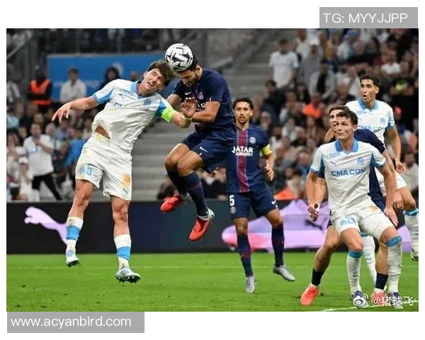 巴黎圣日耳曼3-0战胜马赛，法甲领跑者稳坐榜首位置