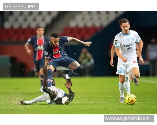 内马尔带伤出战，巴黎圣日耳曼客场险胜摩纳哥，法甲榜首守住