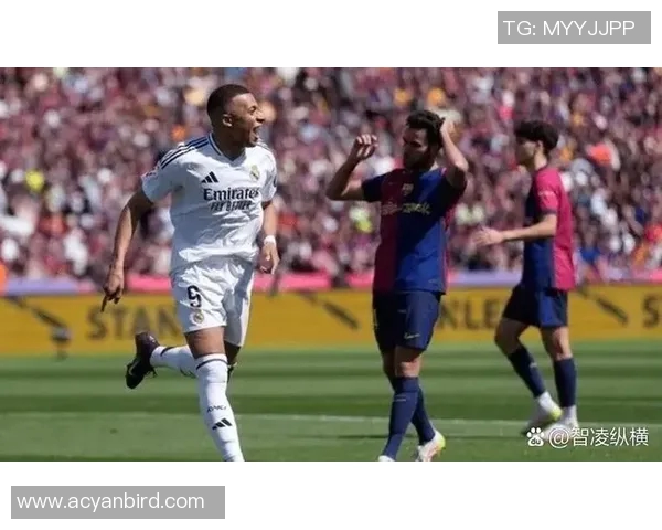 皇马继续领跑，巴萨力克格拉纳达，梅西双响助球队跻身前四